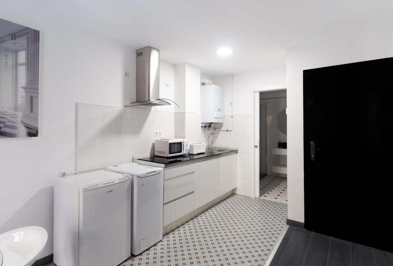 Housingleon - Five Rooms Εξωτερικό φωτογραφία